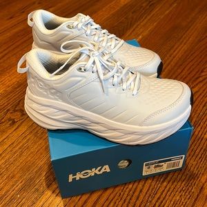 *BRAND NEW* Hoka white Bondi SR